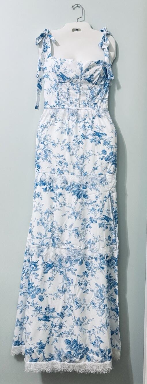 Floral White Blue Tiered Maxi Dress Lace Trim Sweetheart Neck Coquette Sz L